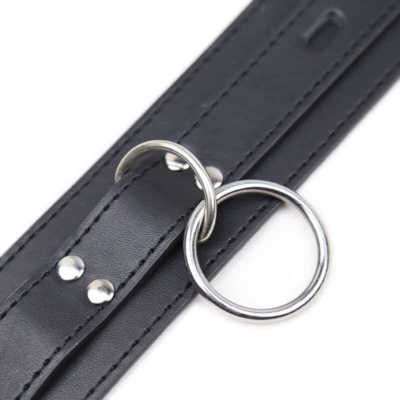 OHMAMA FETISH – COLLIER DE SOUMISSION AVEC 3 ANNEAUX